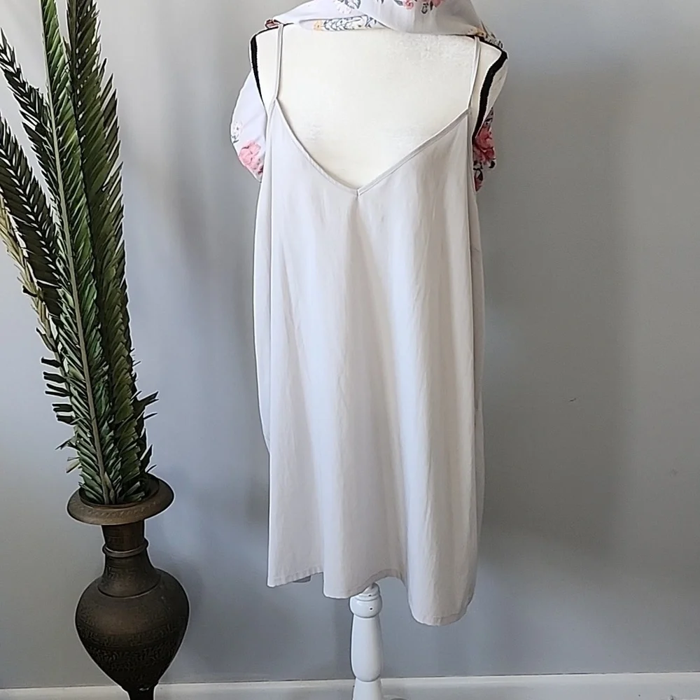 Old Navy gray floral pattern dress with elbow length sleeves - Picture 12 of 14
